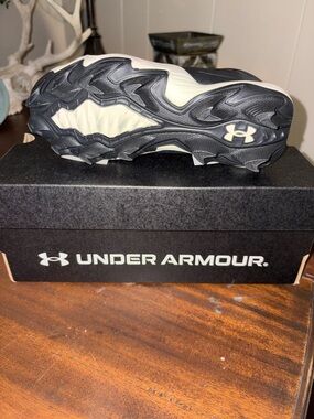 Under Armour Black and White Sport Cleats